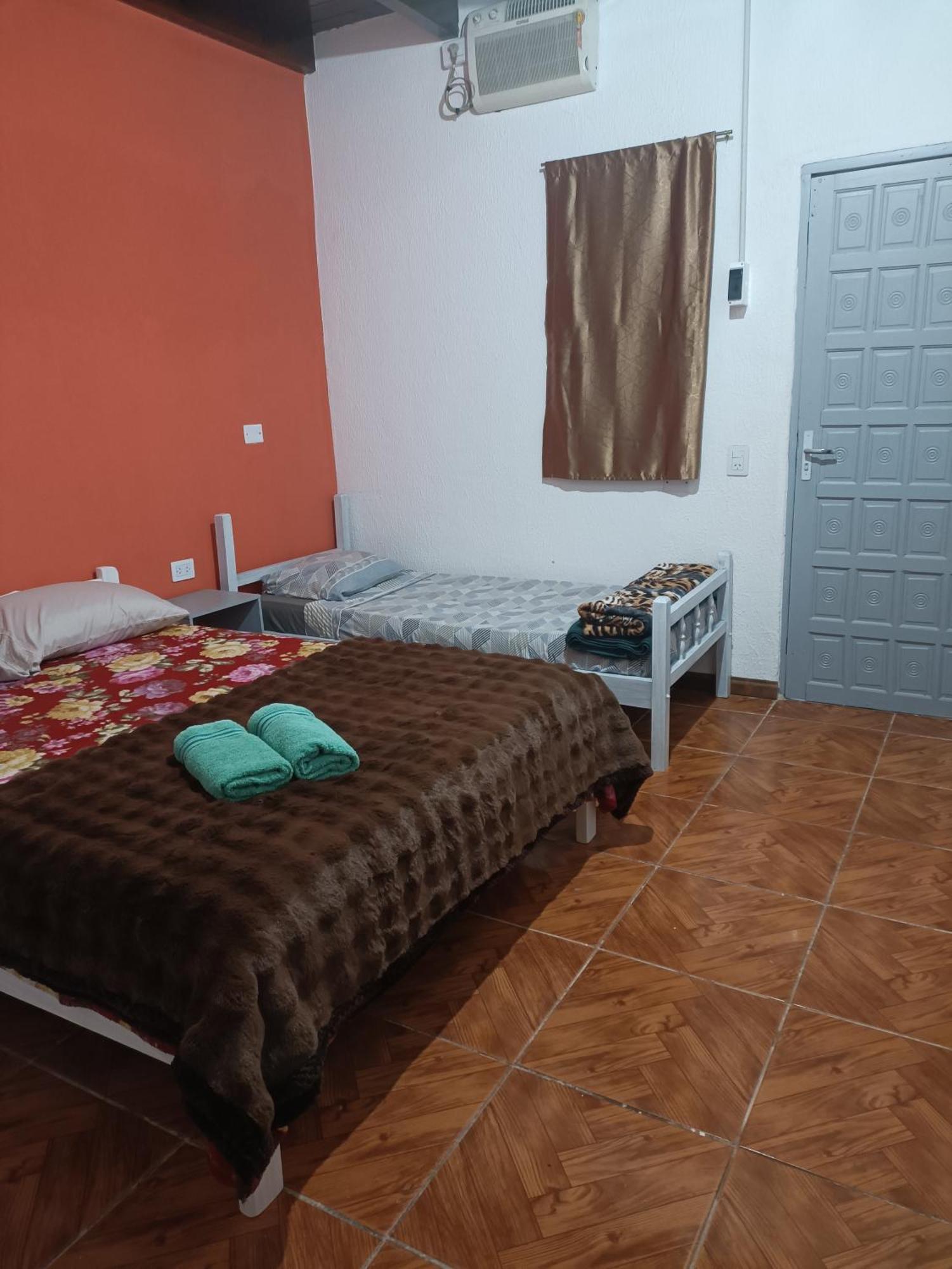 Hostel El Amanecer Puerto Iguazú Zewnętrze zdjęcie